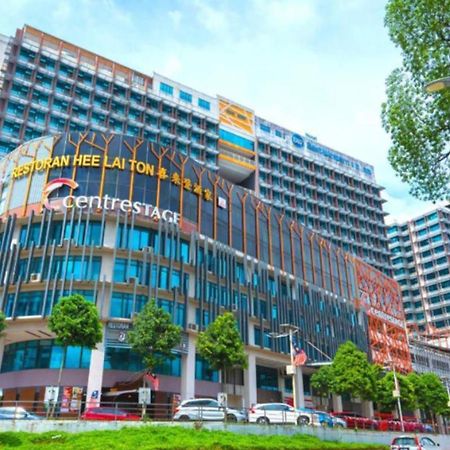 Centrestage Petaling Jaya By Perfect Host Hotel Exterior photo